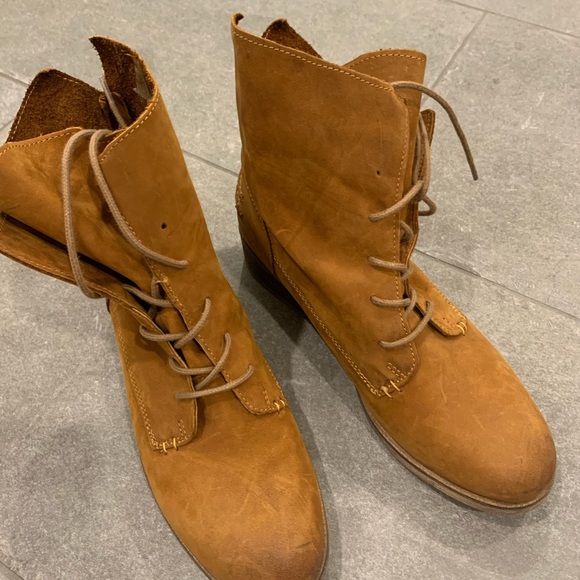 Suede ankle boots - Picture 2 of 2